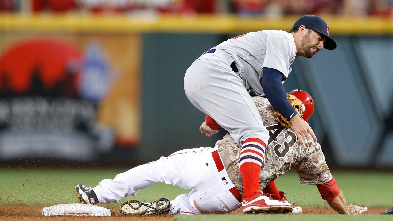 Cards can't slow down Reds, lose 3-2 after walk-off single